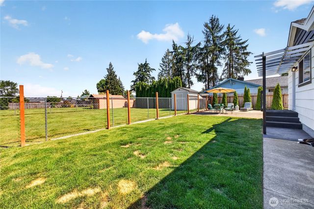 607 14th Street SW, Puyallup, WA 98371