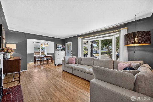 607 14th Street SW, Puyallup, WA 98371