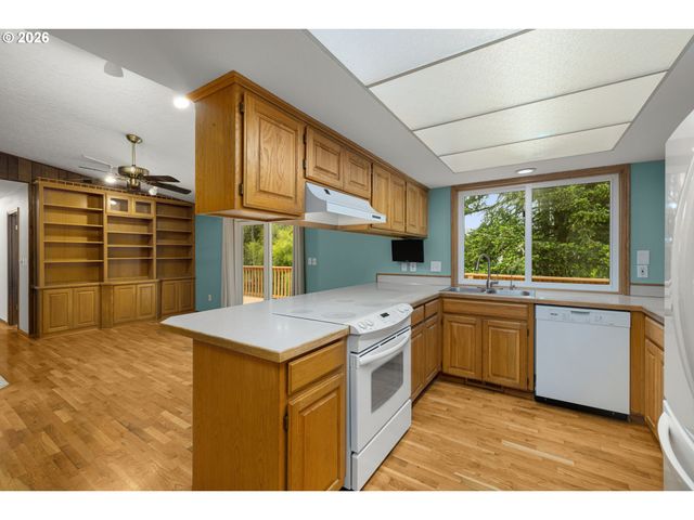 2921 Se BRIAN St, Hillsboro, OR 97123