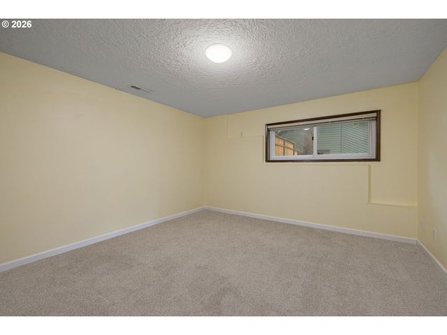 2921 Se BRIAN St, Hillsboro, OR 97123