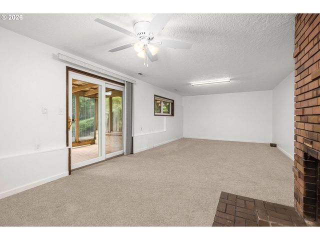 2921 Se BRIAN St, Hillsboro, OR 97123