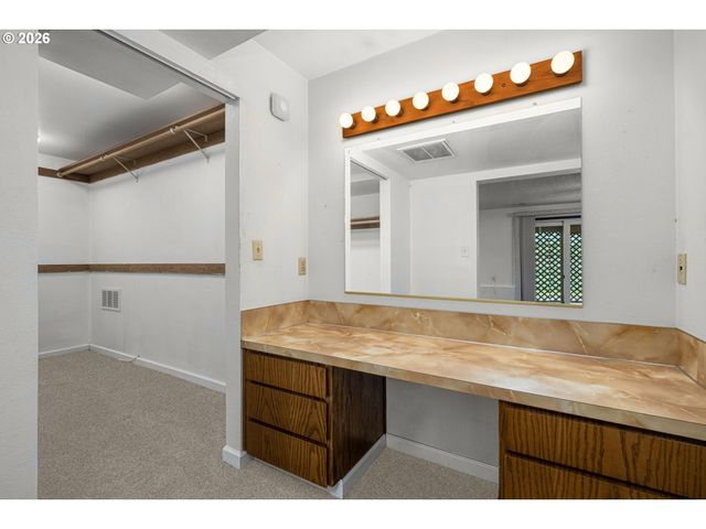 2921 Se BRIAN St, Hillsboro, OR 97123
