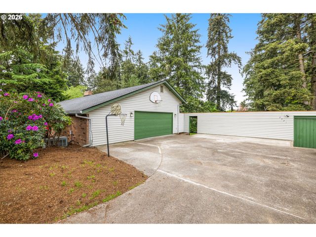 2921 Se BRIAN St, Hillsboro, OR 97123