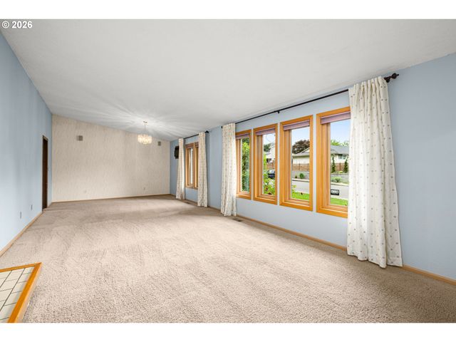 2921 Se BRIAN St, Hillsboro, OR 97123
