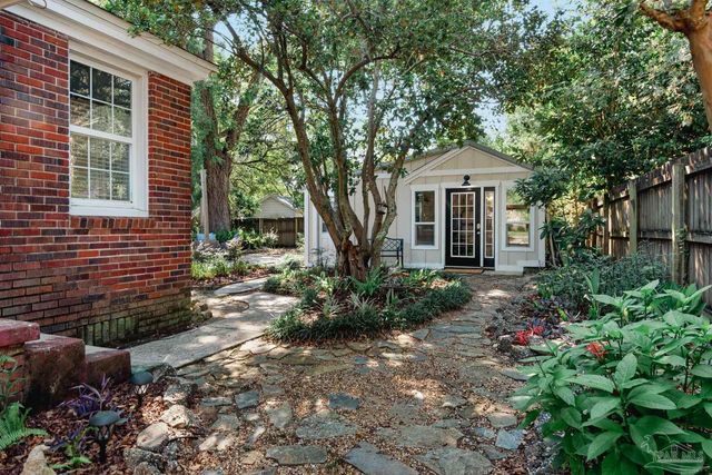 1813 E Maxwell St, Pensacola, FL 32503