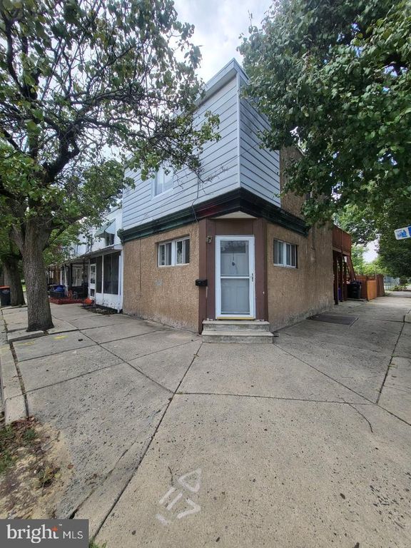2100 W 6TH ST, CHESTER, PA 19013 — exterior