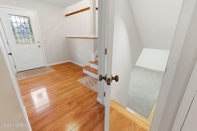 35 Redwood Drive, Toms River, NJ 08753