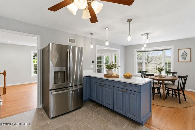 35 Redwood Drive, Toms River, NJ 08753