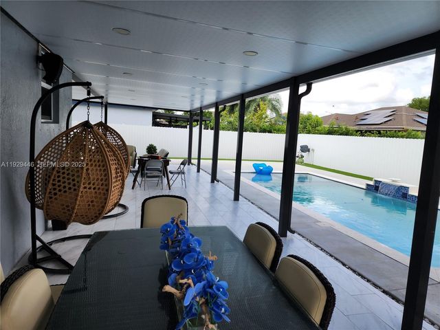 27861 SW 134th Ct, Homestead, FL 33032