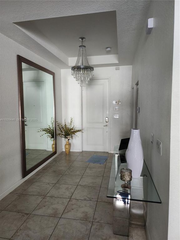 Image 20 of property listing at 27861 SW 134th Ct, Homestead, FL 33032