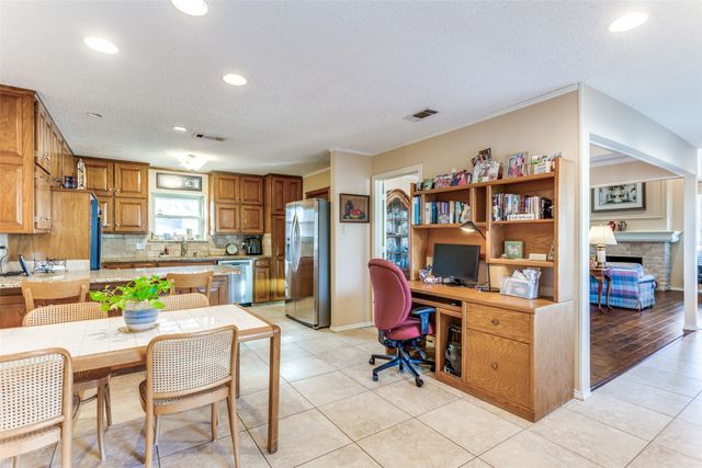 4601 Willow Park Court, Arlington, TX 76017