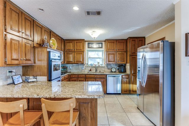 4601 Willow Park Court, Arlington, TX 76017