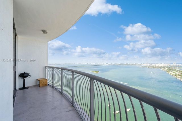 1750 N Bayshore Dr 4702, Miami, FL 33132