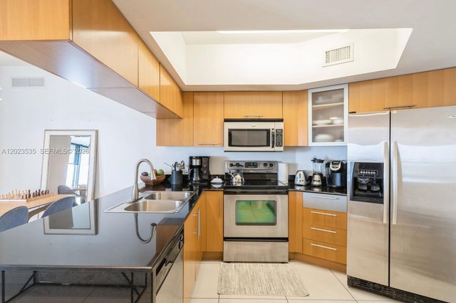 1750 N Bayshore Dr 4702, Miami, FL 33132
