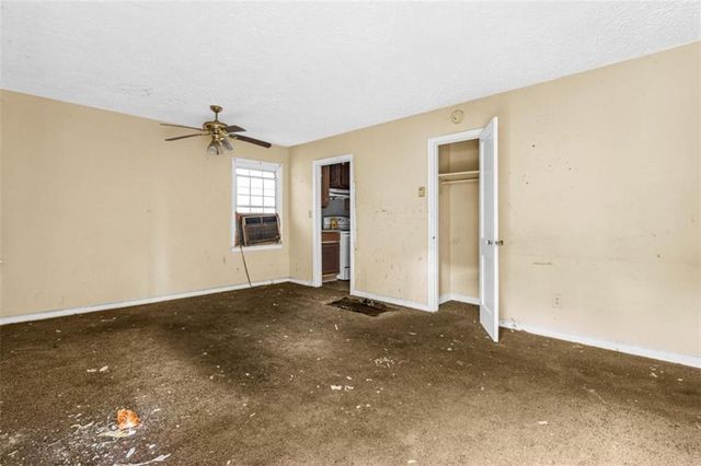 449 Hamilton E Holmes Drive, Atlanta, GA 30318