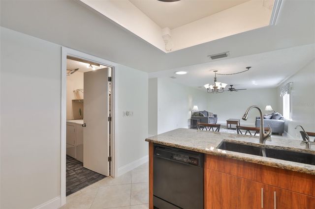 2004 HALIDOM WAY, Sun City Center, FL 33573