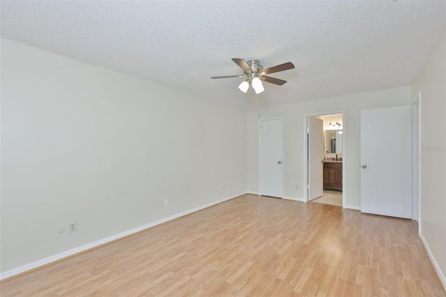 2004 HALIDOM WAY, Sun City Center, FL 33573