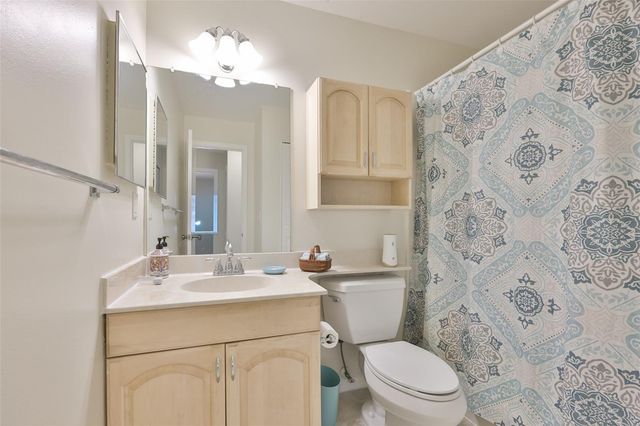 2004 HALIDOM WAY, Sun City Center, FL 33573