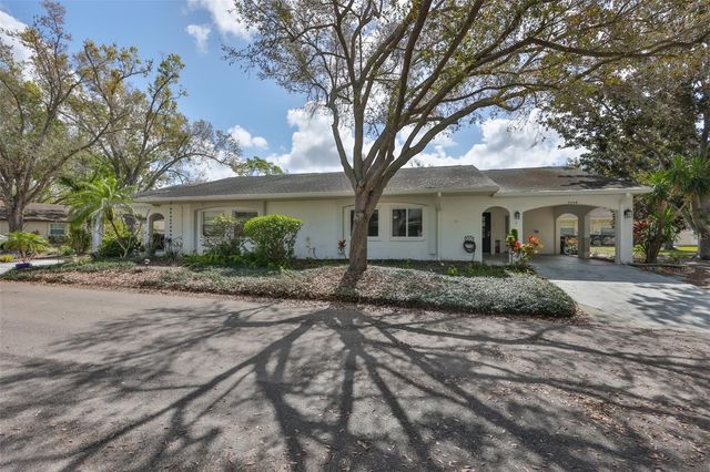 2004 HALIDOM WAY, Sun City Center, FL 33573