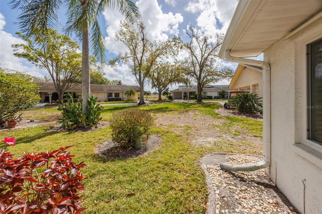 2004 HALIDOM WAY, Sun City Center, FL 33573