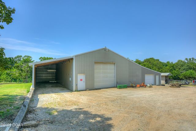 19024 State Hwy HH, Neosho, MO 64850
