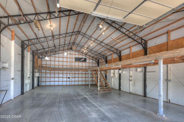 19024 State Hwy HH, Neosho, MO 64850