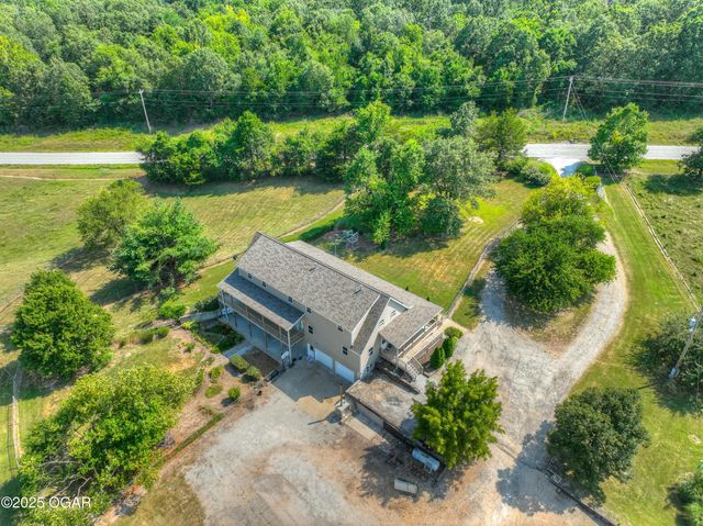19024 State Hwy HH, Neosho, MO 64850