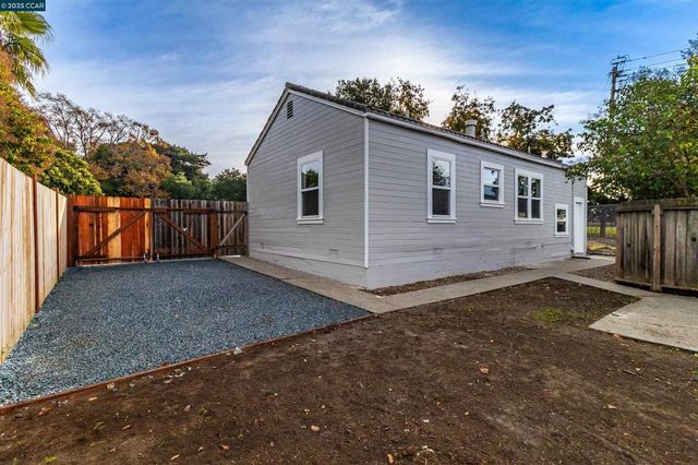 1435 Broadway st, Vallejo, CA 94590