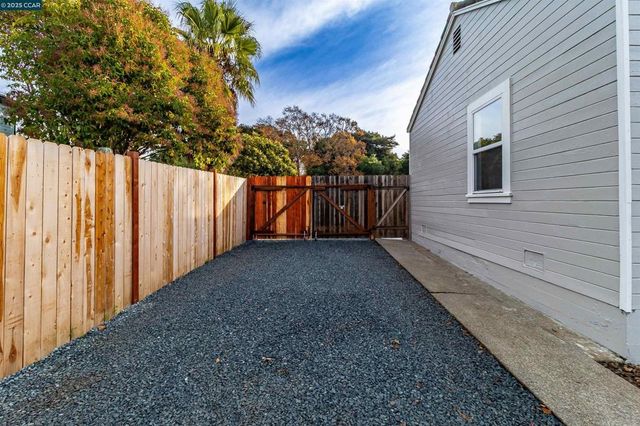 1435 Broadway st, Vallejo, CA 94590