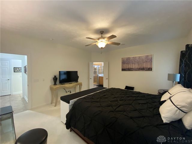 125 Cobblestone Lane, Springboro, OH 45066