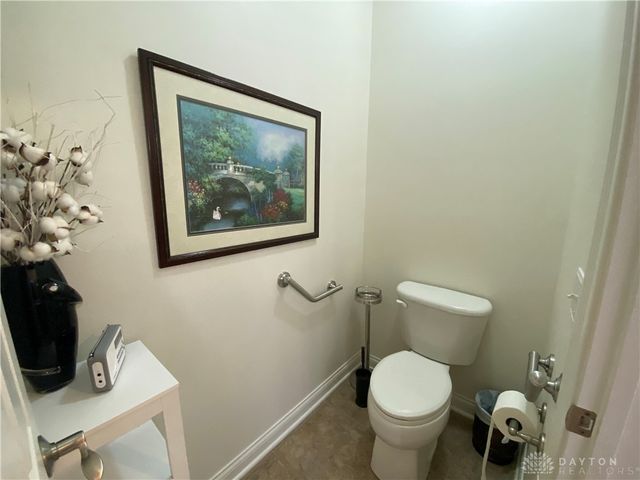 125 Cobblestone Lane, Springboro, OH 45066