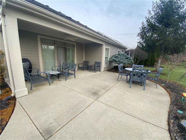 125 Cobblestone Lane, Springboro, OH 45066