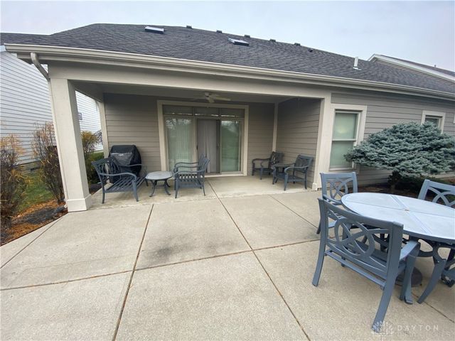 125 Cobblestone Lane, Springboro, OH 45066