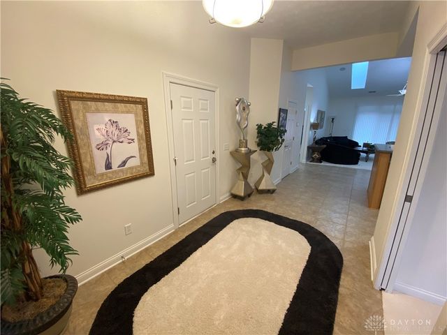 125 Cobblestone Lane, Springboro, OH 45066