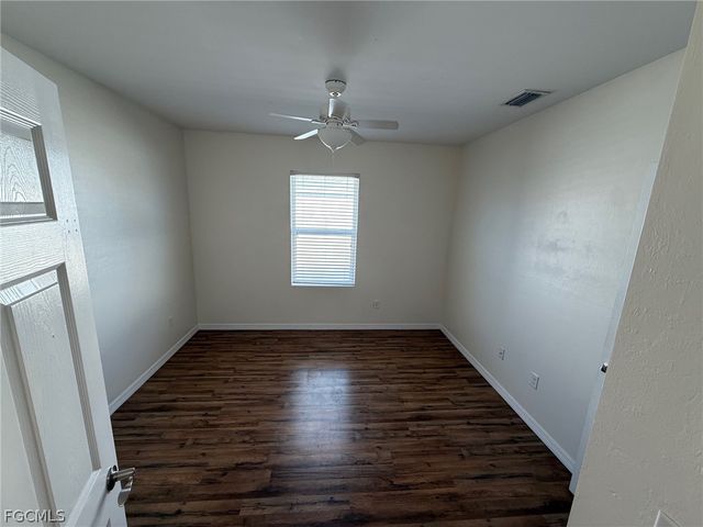 323 SW 19th LN, Cape Coral, FL 33991