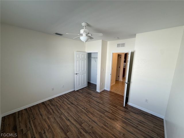 323 SW 19th LN, Cape Coral, FL 33991