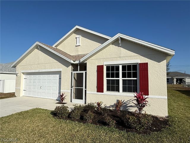 323 SW 19th LN, Cape Coral, FL 33991