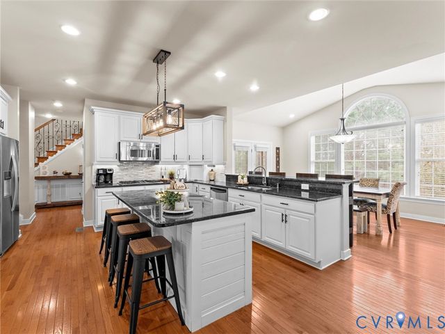 6479 Burnt Mills Ln, Moseley, VA 23120