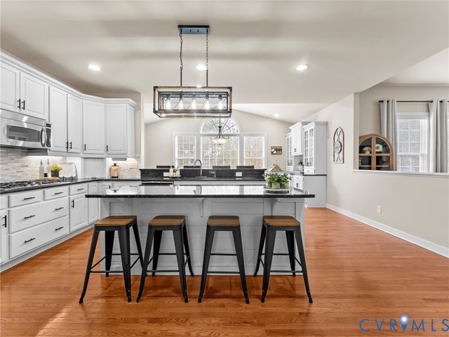 6479 Burnt Mills Ln, Moseley, VA 23120