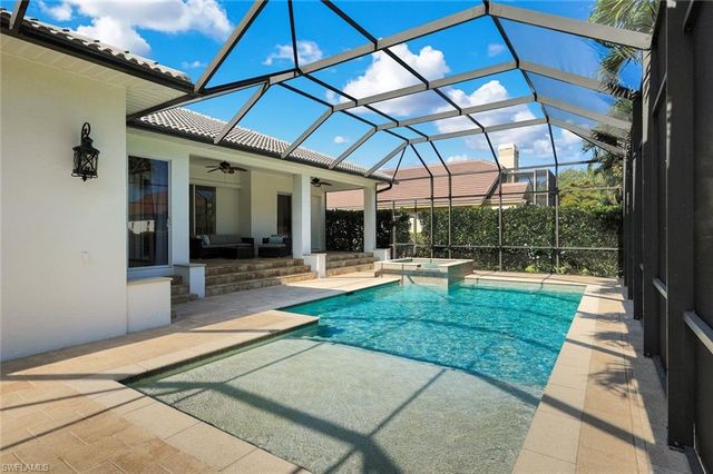 8748 Lake CIR, Fort Myers, FL 33908