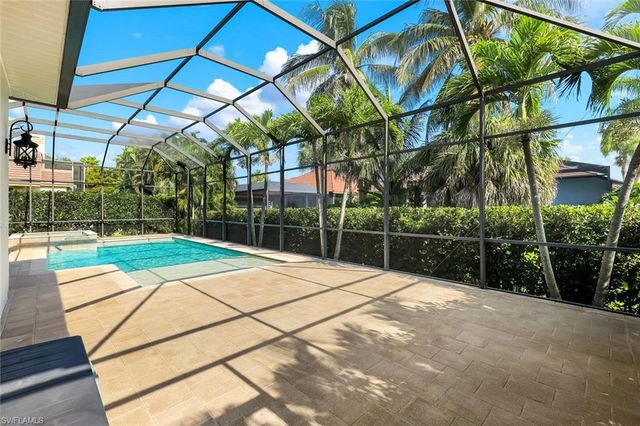 8748 Lake CIR, Fort Myers, FL 33908