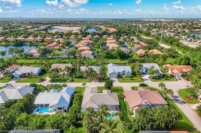 8748 Lake CIR, Fort Myers, FL 33908