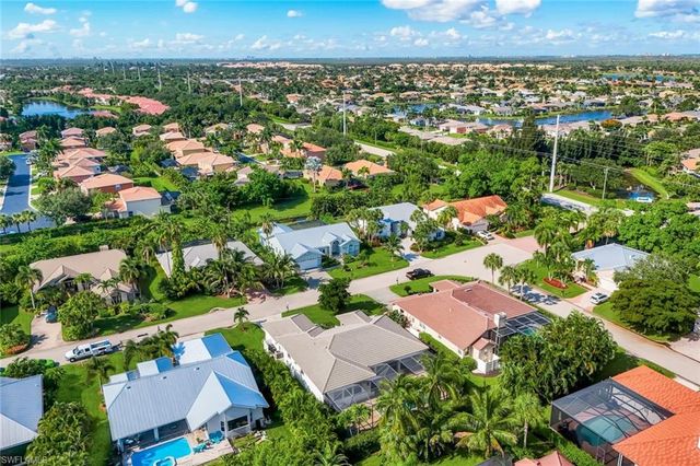 8748 Lake CIR, Fort Myers, FL 33908