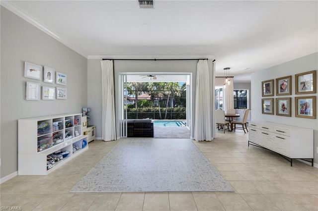 8748 Lake CIR, Fort Myers, FL 33908