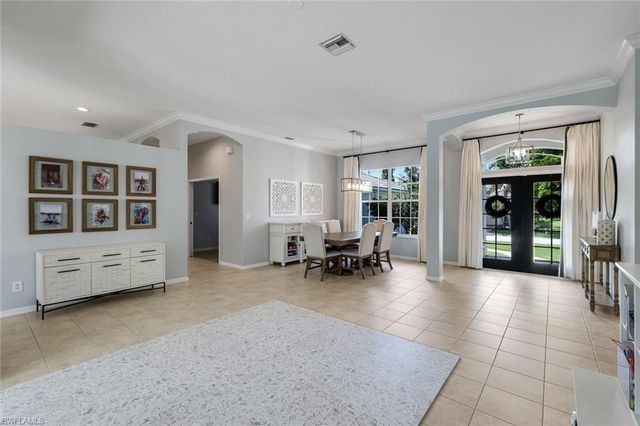 8748 Lake CIR, Fort Myers, FL 33908