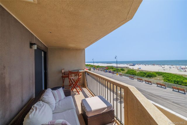 360 Shore Road 3E, Long Beach, NY 11561
