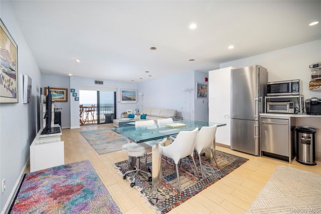 360 Shore Road 3E, Long Beach, NY 11561
