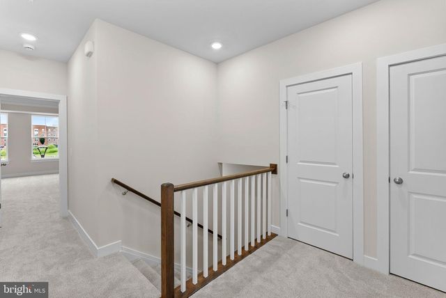 45219 TEMPLE BAR DR, Sterling, VA 20166