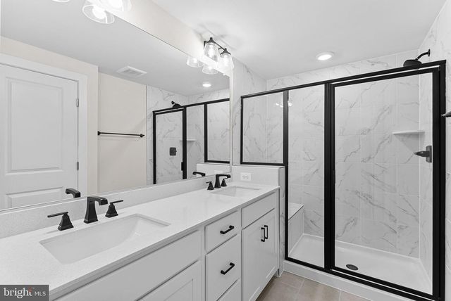 45219 TEMPLE BAR DR, Sterling, VA 20166