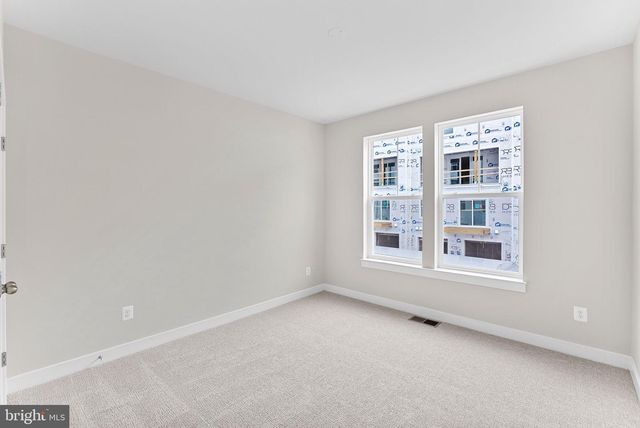 45219 TEMPLE BAR DR, Sterling, VA 20166